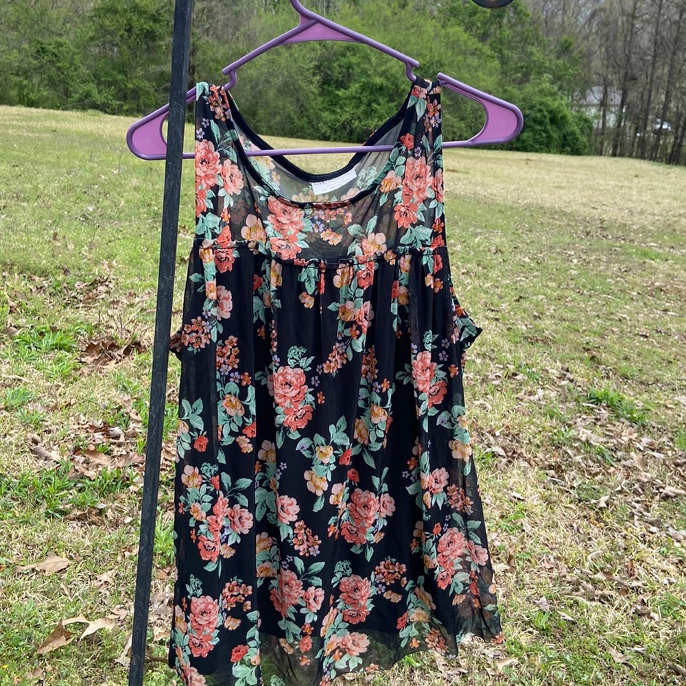 Floral top